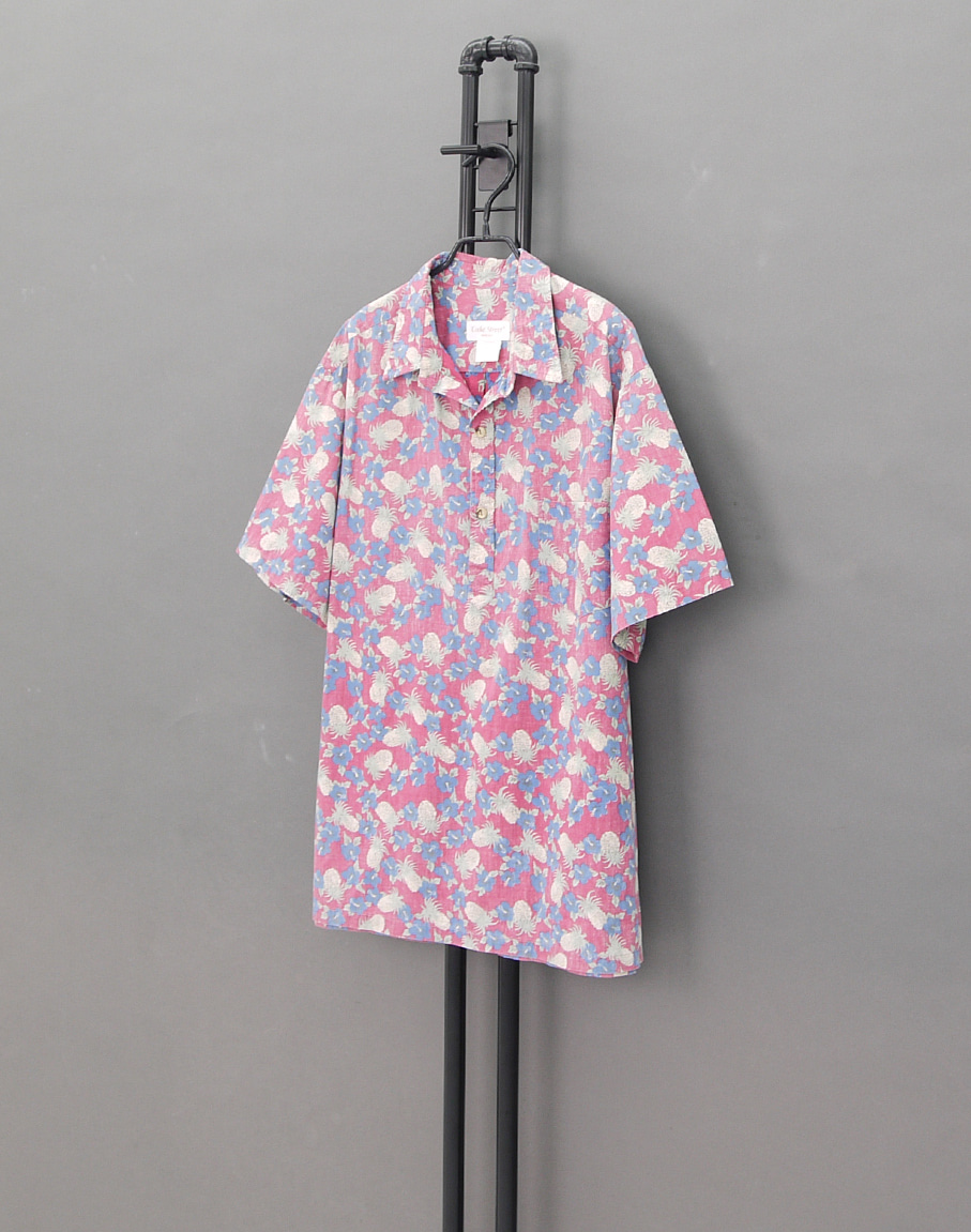 CookeStreet 80&#039;s Reverse Print Pullover Aloha Shirts